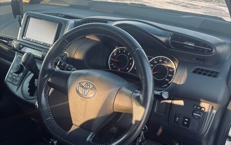 Toyota Wish II, 2011 год, 1 350 000 рублей, 10 фотография