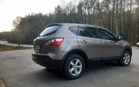 Nissan Qashqai, 2010 год, 900 000 рублей, 5 фотография