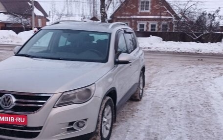 Volkswagen Tiguan I, 2011 год, 980 000 рублей, 2 фотография