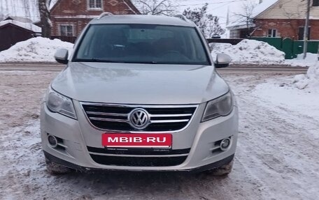 Volkswagen Tiguan I, 2011 год, 980 000 рублей, 3 фотография