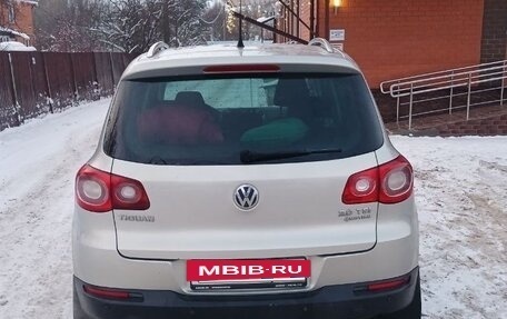 Volkswagen Tiguan I, 2011 год, 980 000 рублей, 6 фотография