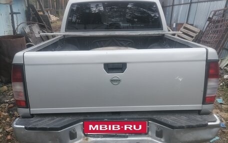 Nissan NP300, 2012 год, 950 000 рублей, 2 фотография