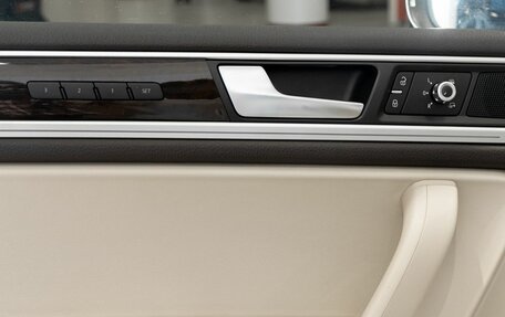 Volkswagen Touareg III, 2014 год, 3 200 000 рублей, 9 фотография