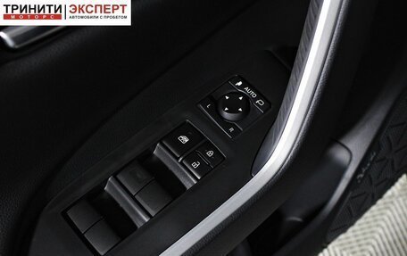 Toyota RAV4, 2025 год, 4 440 000 рублей, 26 фотография