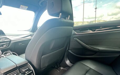 BMW 5 серия, 2019 год, 2 900 000 рублей, 14 фотография