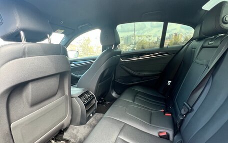 BMW 5 серия, 2019 год, 2 900 000 рублей, 15 фотография