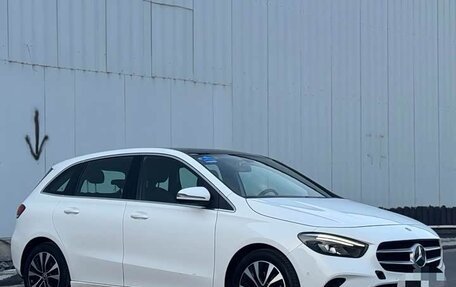 Mercedes-Benz B-Класс, 2022 год, 1 725 000 рублей, 1 фотография