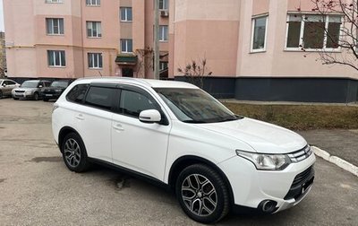 Mitsubishi Outlander III рестайлинг 3, 2014 год, 1 540 000 рублей, 1 фотография