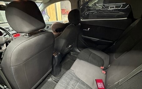 KIA Rio III рестайлинг, 2013 год, 850 000 рублей, 19 фотография