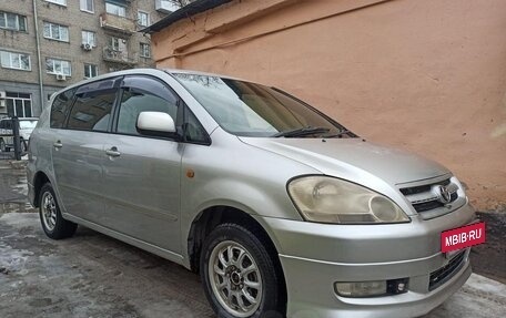 Toyota Ipsum II, 2001 год, 650 000 рублей, 2 фотография