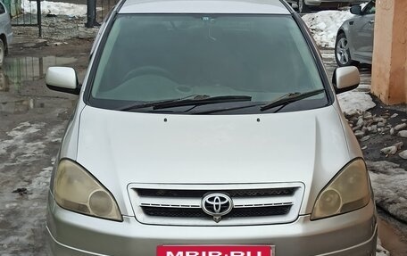 Toyota Ipsum II, 2001 год, 650 000 рублей, 3 фотография