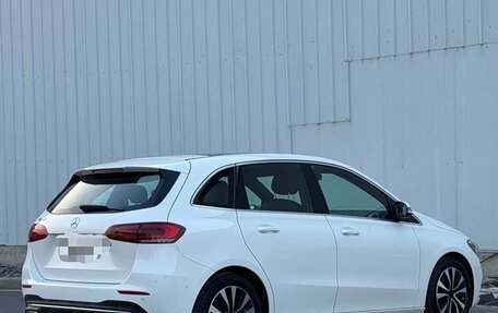 Mercedes-Benz B-Класс, 2022 год, 1 725 000 рублей, 6 фотография