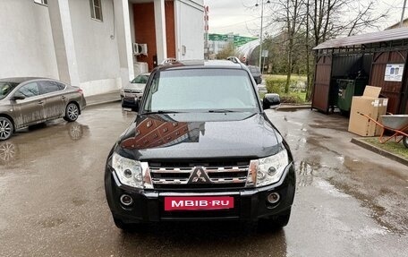 Mitsubishi Pajero IV, 2012 год, 2 599 000 рублей, 2 фотография