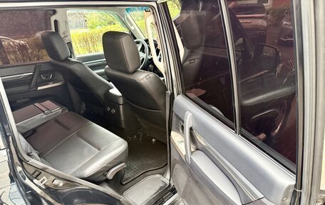 Mitsubishi Pajero IV, 2012 год, 2 599 000 рублей, 10 фотография