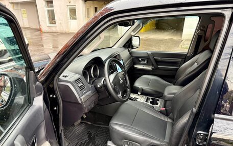 Mitsubishi Pajero IV, 2012 год, 2 599 000 рублей, 13 фотография