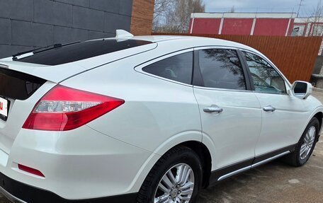 Honda Crosstour I рестайлинг, 2014 год, 1 690 000 рублей, 9 фотография