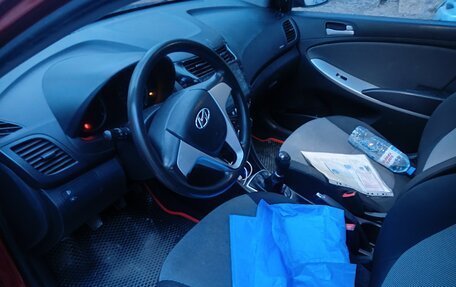 Hyundai Solaris II рестайлинг, 2011 год, 300 000 рублей, 7 фотография