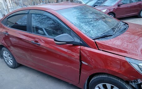 Hyundai Solaris II рестайлинг, 2011 год, 300 000 рублей, 8 фотография