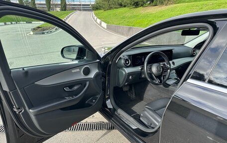 Mercedes-Benz E-Класс, 2021 год, 2 990 000 рублей, 11 фотография