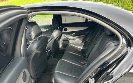 Mercedes-Benz E-Класс, 2021 год, 2 990 000 рублей, 13 фотография