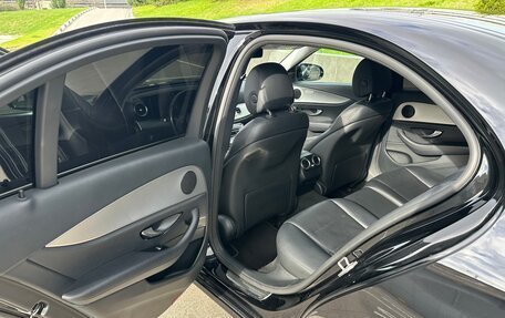 Mercedes-Benz E-Класс, 2021 год, 2 990 000 рублей, 12 фотография