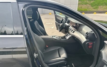 Mercedes-Benz E-Класс, 2021 год, 2 990 000 рублей, 19 фотография