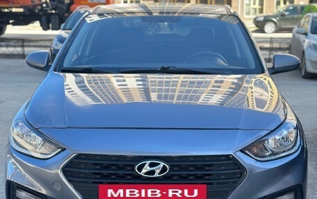 Hyundai Solaris II рестайлинг, 2018 год, 580 000 рублей, 4 фотография