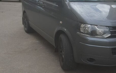 Volkswagen Caravelle T5, 2014 год, 2 800 000 рублей, 3 фотография