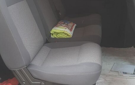 Volkswagen Caravelle T5, 2014 год, 2 800 000 рублей, 9 фотография