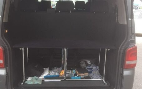 Volkswagen Caravelle T5, 2014 год, 2 800 000 рублей, 8 фотография