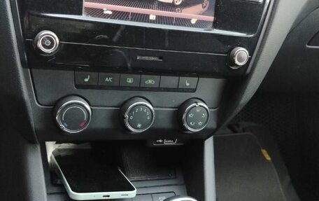 Skoda Octavia, 2018 год, 992 000 рублей, 3 фотография