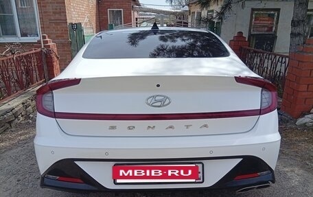 Hyundai Sonata VIII, 2021 год, 2 700 000 рублей, 3 фотография