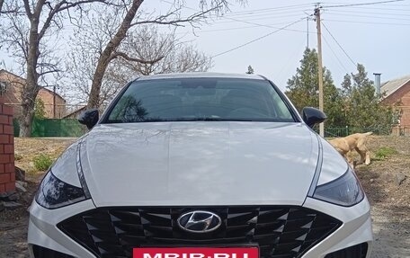 Hyundai Sonata VIII, 2021 год, 2 700 000 рублей, 2 фотография