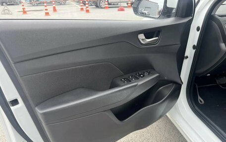 Hyundai Solaris II рестайлинг, 2017 год, 1 290 000 рублей, 7 фотография