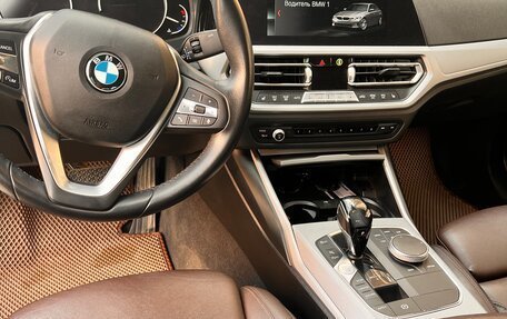 BMW 3 серия, 2019 год, 3 200 000 рублей, 3 фотография