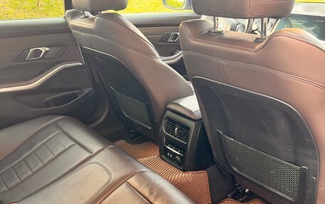 BMW 3 серия, 2019 год, 3 200 000 рублей, 16 фотография