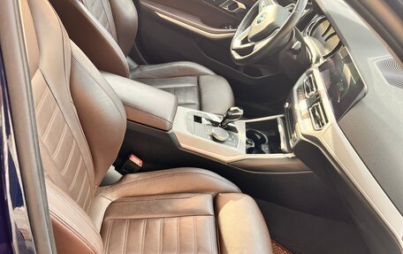 BMW 3 серия, 2019 год, 3 200 000 рублей, 19 фотография