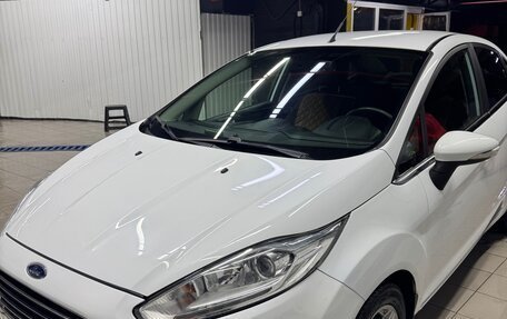 Ford Fiesta, 2015 год, 860 000 рублей, 3 фотография