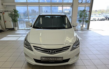 Hyundai Solaris II рестайлинг, 2015 год, 890 000 рублей, 3 фотография