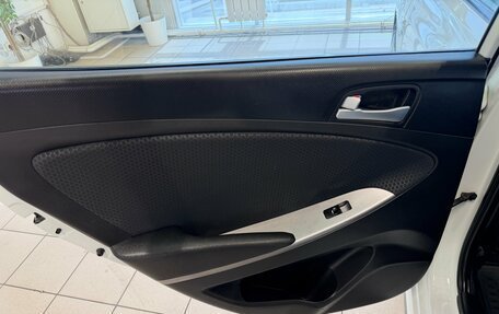 Hyundai Solaris II рестайлинг, 2015 год, 890 000 рублей, 15 фотография