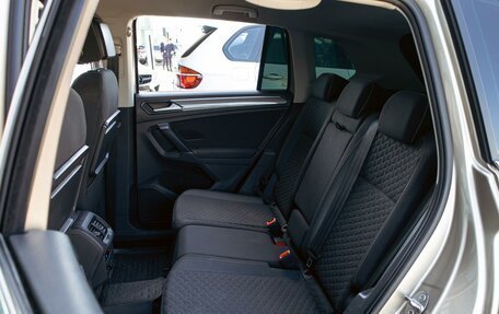 Volkswagen Tiguan II, 2018 год, 1 595 000 рублей, 17 фотография