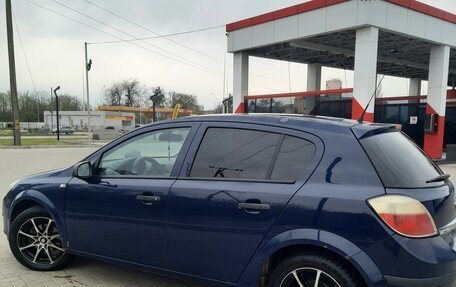 Opel Astra H, 2005 год, 380 000 рублей, 1 фотография