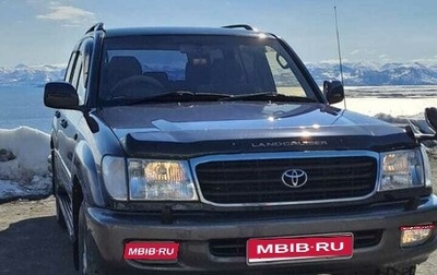 Toyota Land Cruiser 100 рестайлинг 2, 2002 год, 3 000 000 рублей, 1 фотография