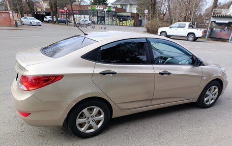 Hyundai Solaris II рестайлинг, 2014 год, 750 000 рублей, 1 фотография