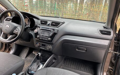 KIA Rio III рестайлинг, 2015 год, 950 000 рублей, 17 фотография