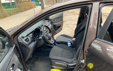 KIA Rio III рестайлинг, 2015 год, 950 000 рублей, 14 фотография