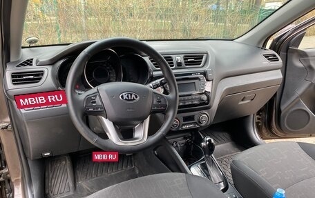 KIA Rio III рестайлинг, 2015 год, 950 000 рублей, 18 фотография