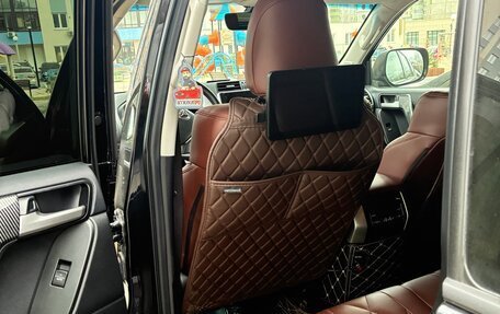 Toyota Land Cruiser Prado 150 рестайлинг 2, 2021 год, 6 850 000 рублей, 6 фотография