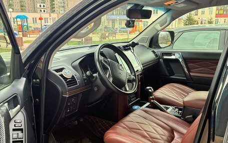 Toyota Land Cruiser Prado 150 рестайлинг 2, 2021 год, 6 850 000 рублей, 5 фотография