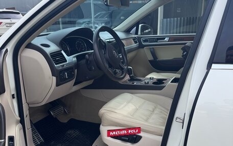 Volkswagen Touareg III, 2011 год, 2 600 000 рублей, 8 фотография